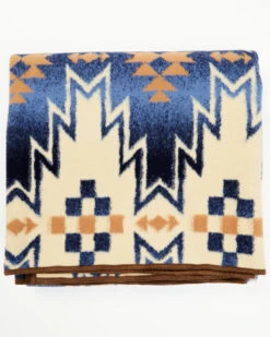 Tasha Polizzi Southwestern Print Adirondack Blanket Throw -Boot Haven Shop 2000376224 400 P3